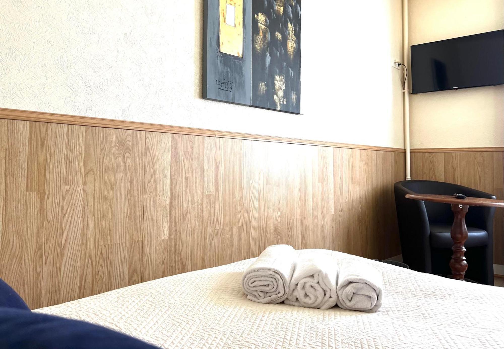 Hotel De La Gare Cherbourg-en-Cotentin Eksteriør billede