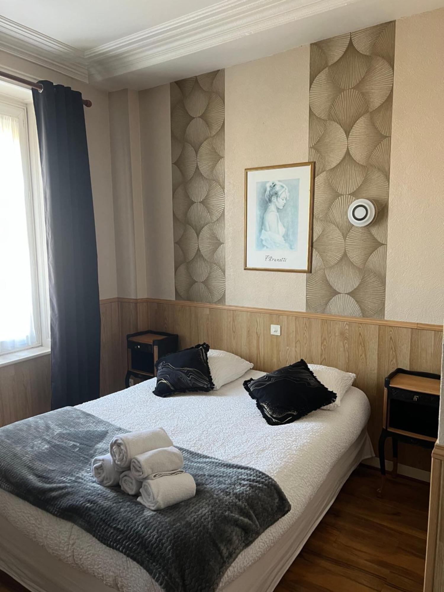 Hotel De La Gare Cherbourg-en-Cotentin Eksteriør billede
