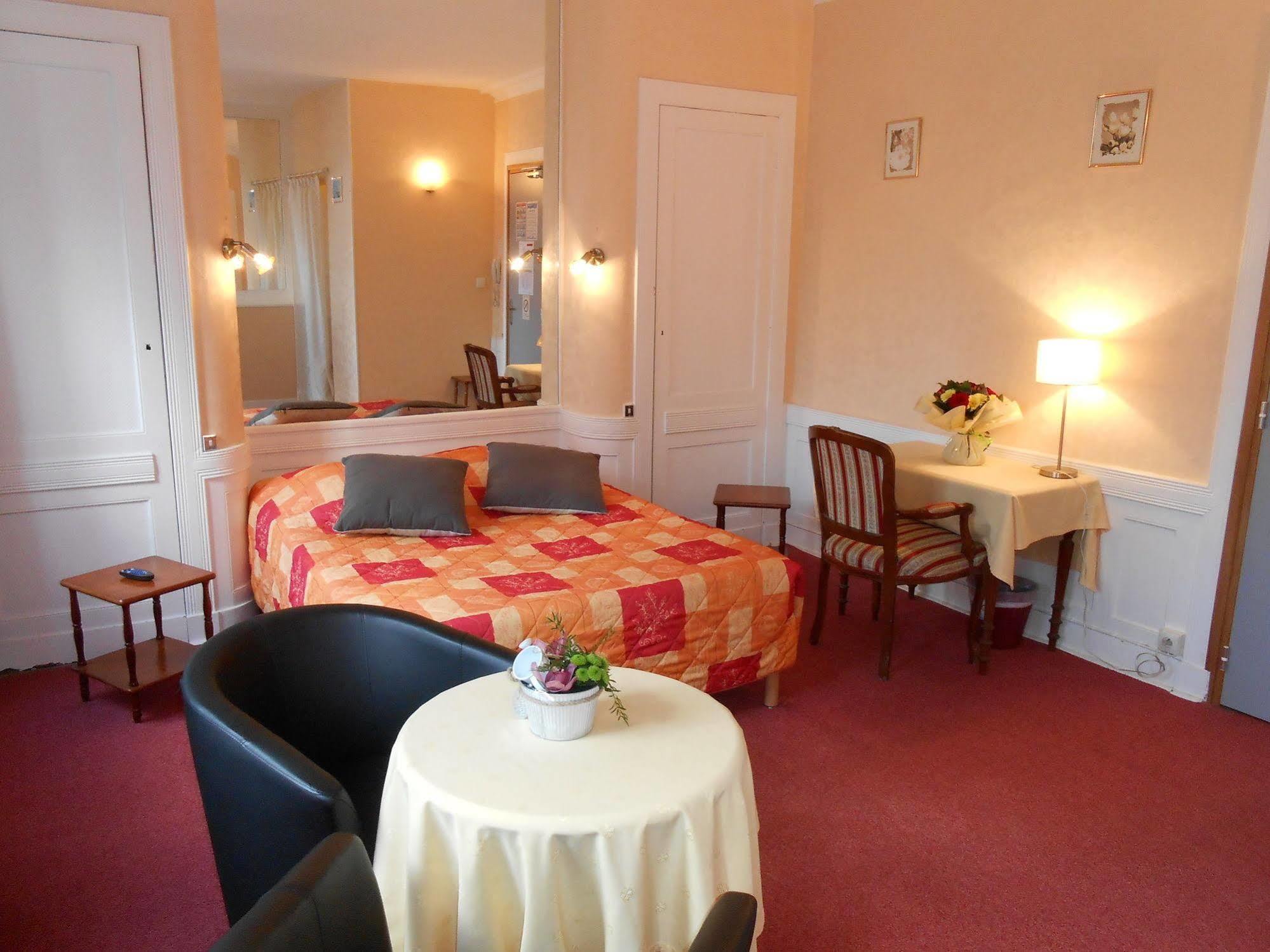 Hotel De La Gare Cherbourg-en-Cotentin Eksteriør billede