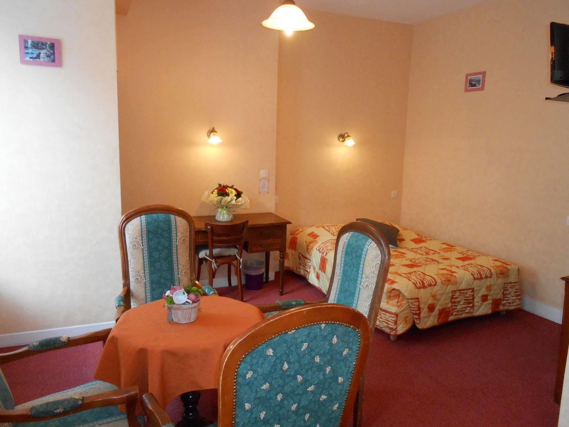 Hotel De La Gare Cherbourg-en-Cotentin Eksteriør billede