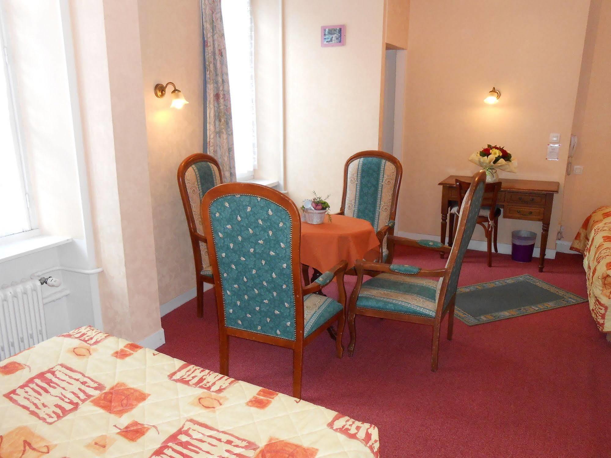 Hotel De La Gare Cherbourg-en-Cotentin Eksteriør billede