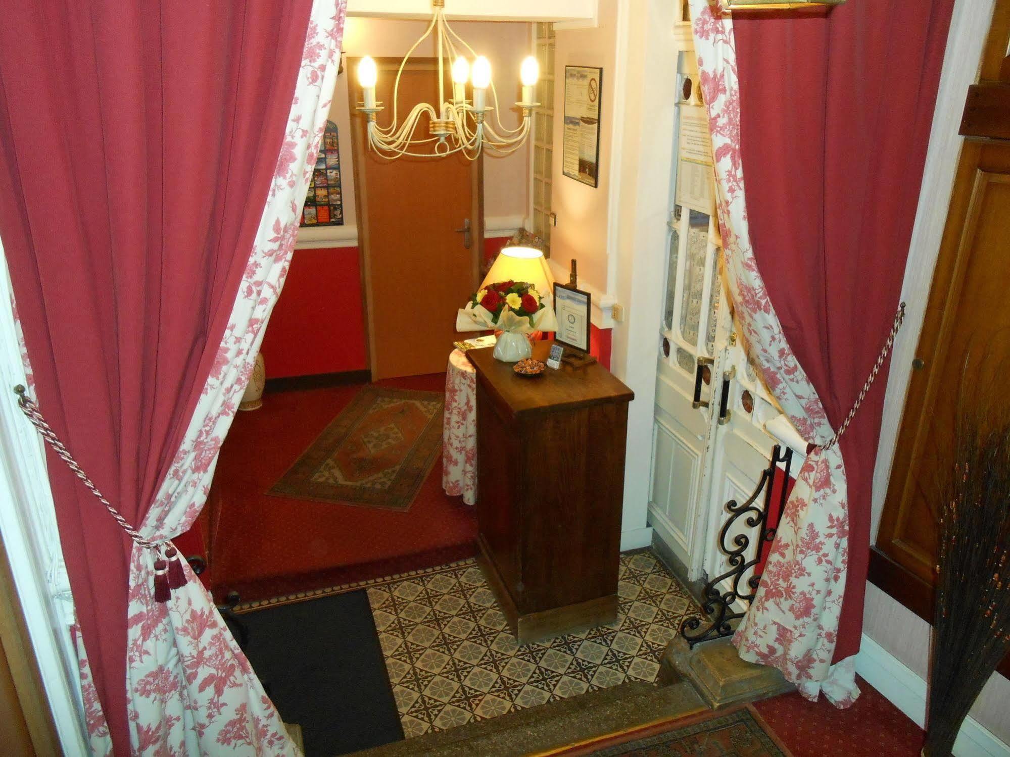 Hotel De La Gare Cherbourg-en-Cotentin Eksteriør billede